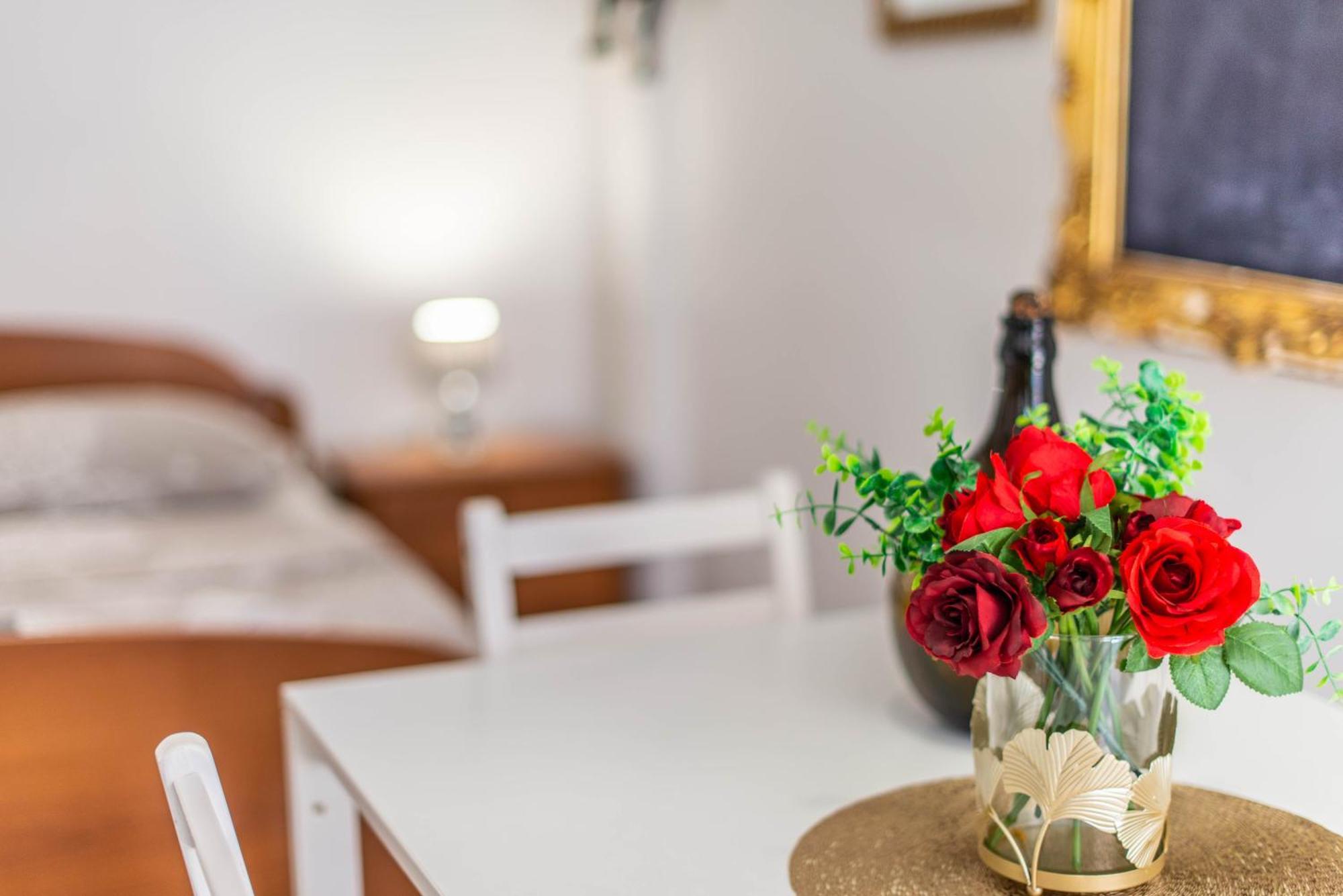Giovanna Boutique Rooms & Pool Пула Экстерьер фото